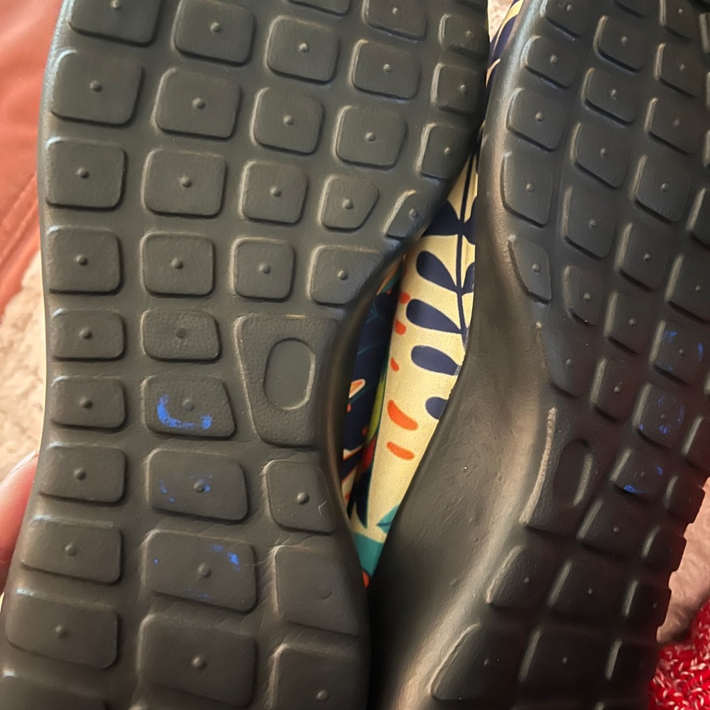 Colorful Patterned Sneakers - Picture 8 of 8